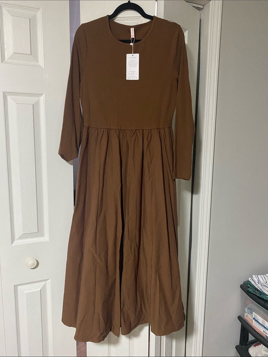 kirundo Dresses & Skirts - Women's Midi Long-Sleeve Brown Dress